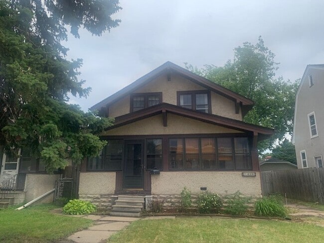 Building Photo - 1428 Snelling Ave N
