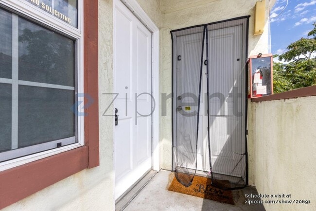 Building Photo - 399 G St