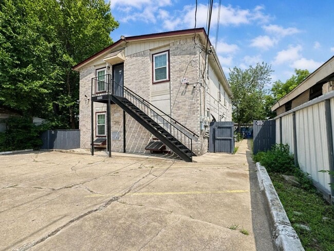 Building Photo - 4614 Gurley Ave