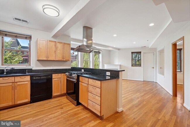 Building Photo - 70 Rhode Island Ave NW