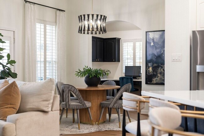 Building Photo - 3011 Manchester Cove