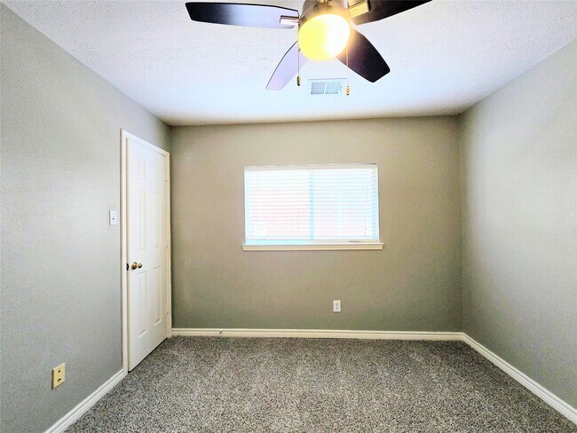 Building Photo - 159 S Delta Mill Cir