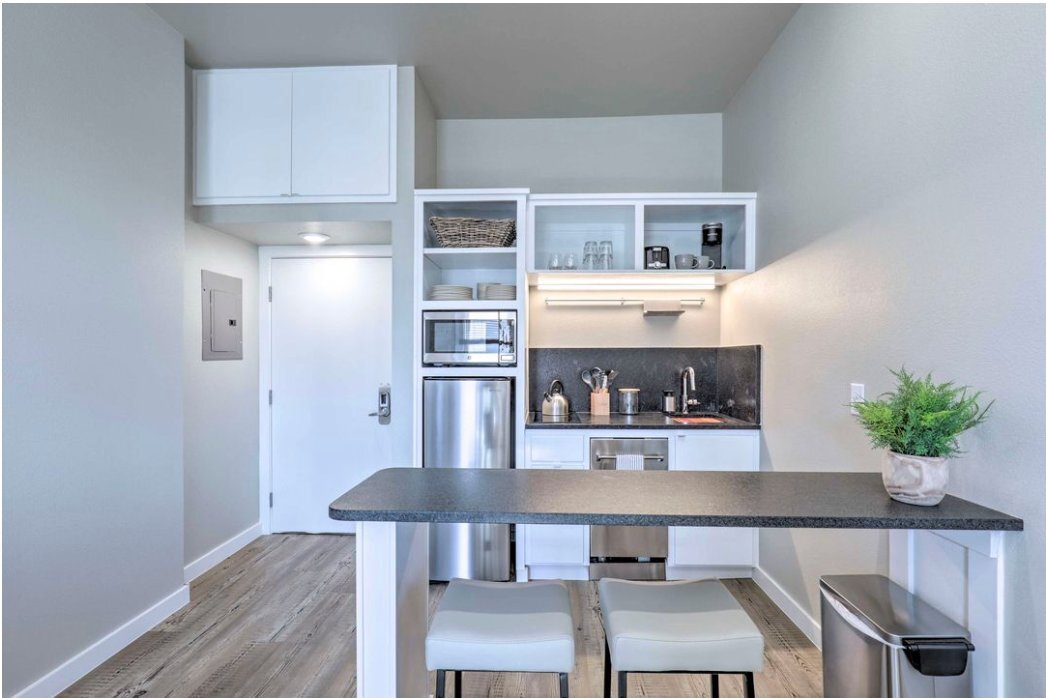 Building Photo - 118-120-120 N LBJ Dr