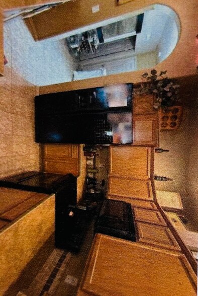 Building Photo - 9805 Mia Ln