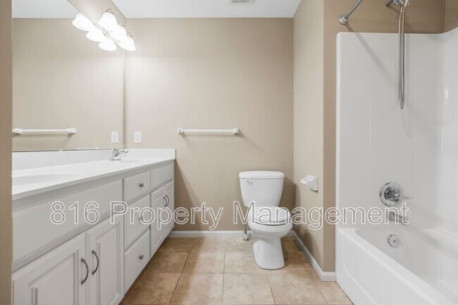 Building Photo - 701 Tomahawk Ct