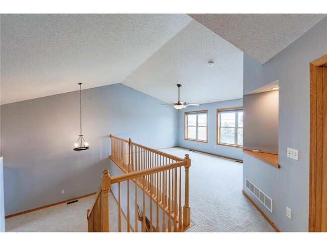 Building Photo - 1728 Ponderosa Ln