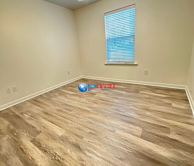 Building Photo - Very nice ranch in the MILL CREEK cluster ...