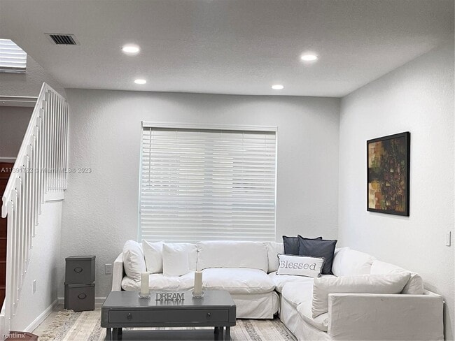 Building Photo - 5 br, 3 bath House - 16479 SW 29th St # 16479