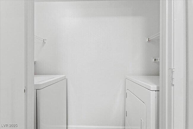 Building Photo - 2300 E Silverado Ranch Blvd