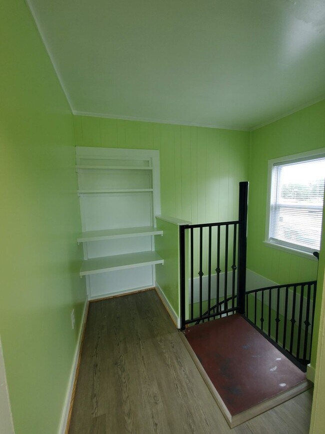 Building Photo - Utilities Included!!!!