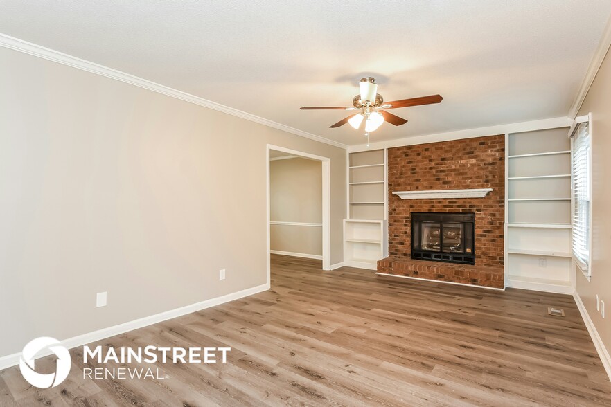 Building Photo - 104 Winding Brook Dr