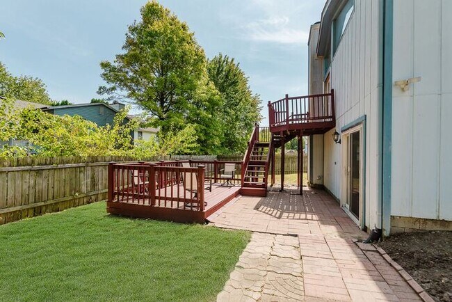 Building Photo - 5951 Staffordshire Cir