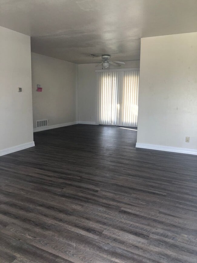 Building Photo - *Lease Pending* Comfortable three bedroom home!