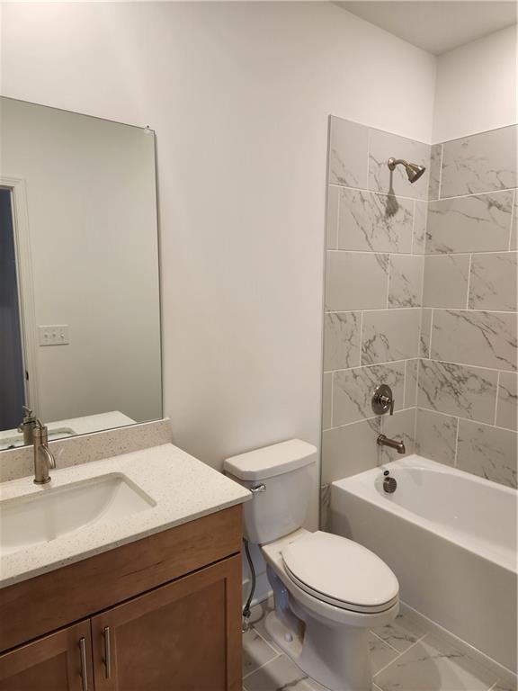 Building Photo - 404 Brodie Dr