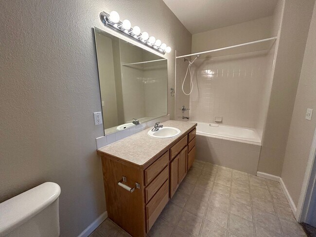 Building Photo - A Cozy Windsor Retreat with Open Living Space