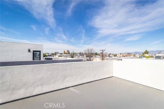 Building Photo - 5130 Riverton Ave