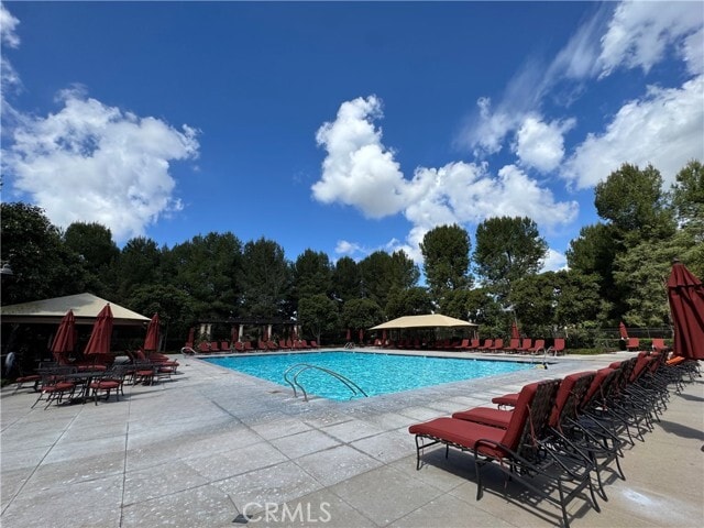 Building Photo - 80 Cipresso