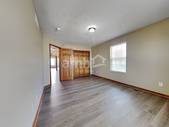 Building Photo - 3075 Foxhound Dr