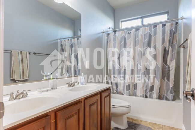 Building Photo - Beautiful Large Home NOT FURNISHED with Pool in Villago Community