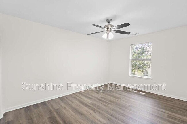Building Photo - 911 Bellgate Ct