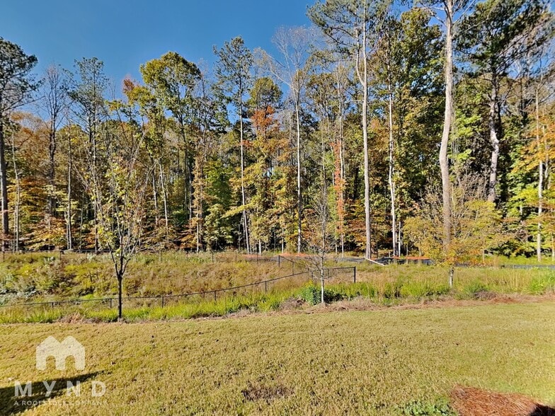 Building Photo - 2635 Coventry St SW