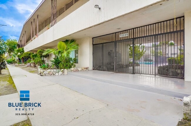 Building Photo - 12310 Chandler Blvd