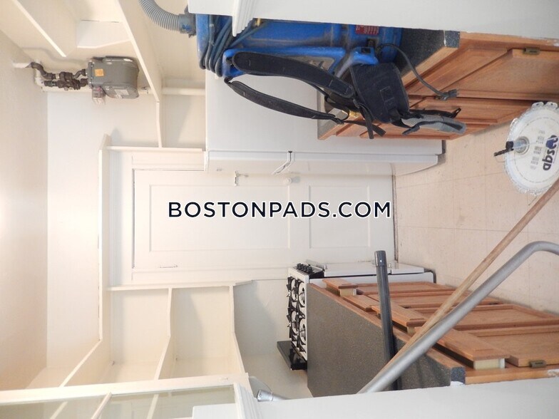 Building Photo - 1167 Boylston St
