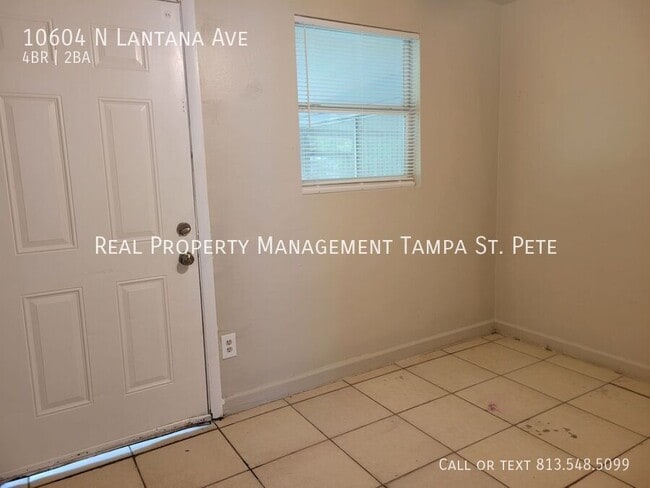 Building Photo - 10604 N Lantana Ave