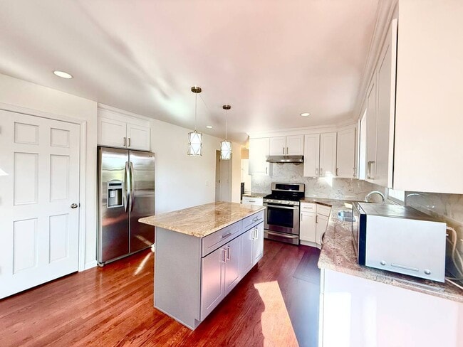 Building Photo - 2825 Tory Ct