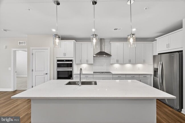 Building Photo - 21630 Hawksbill High Cir