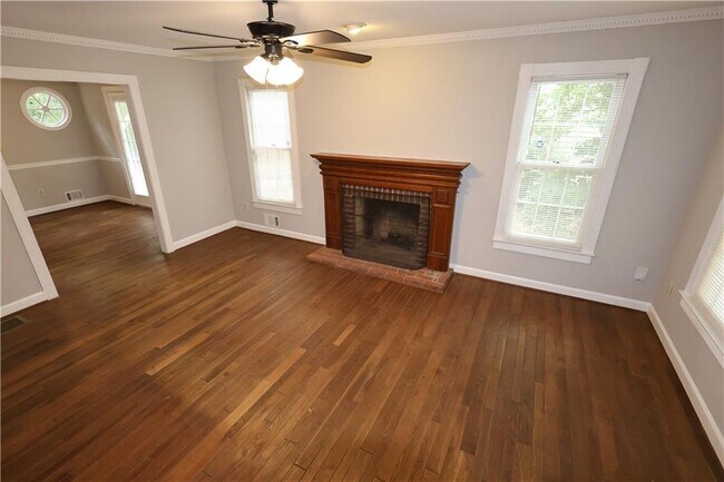 Building Photo - 1359 Oakengate Dr