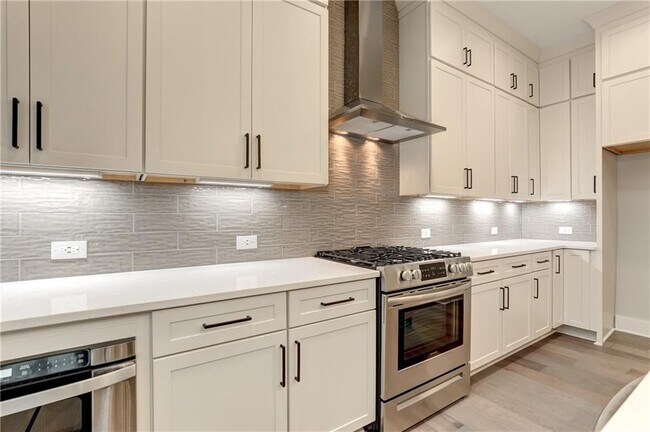 Building Photo - 1007 Fendley St