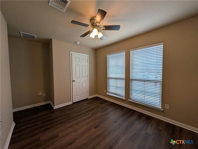 Building Photo - 2587 Diamondback Trail