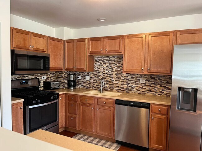 Building Photo - 1290 Derry Ln