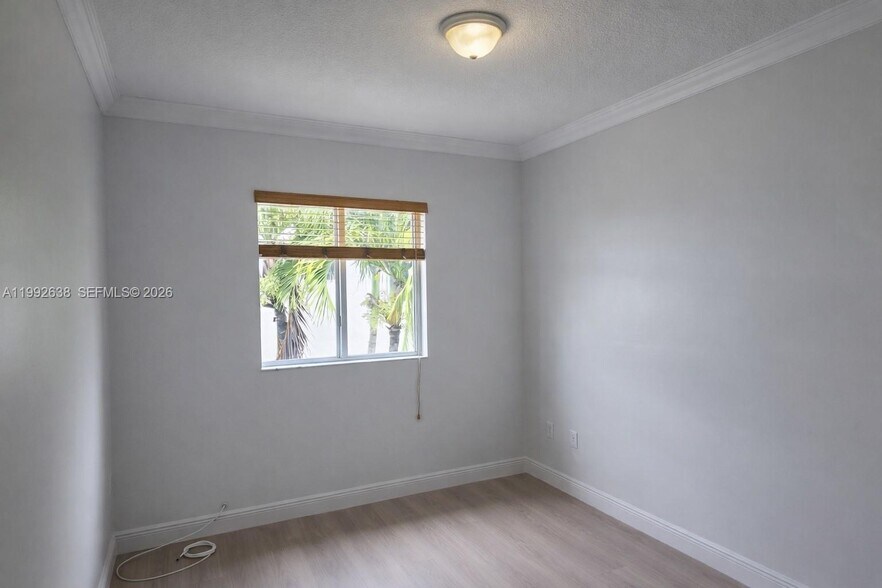 Building Photo - 8421 SW 124th Ave