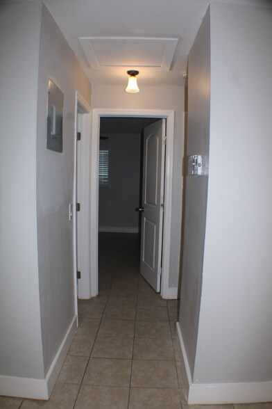 Building Photo - 3133 SW 13th St