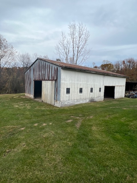Building Photo - 682 W Clark Rd