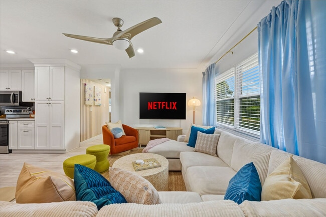 Building Photo - 10861 62nd Ave N