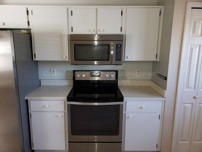 Building Photo - 2226 Justin Ave