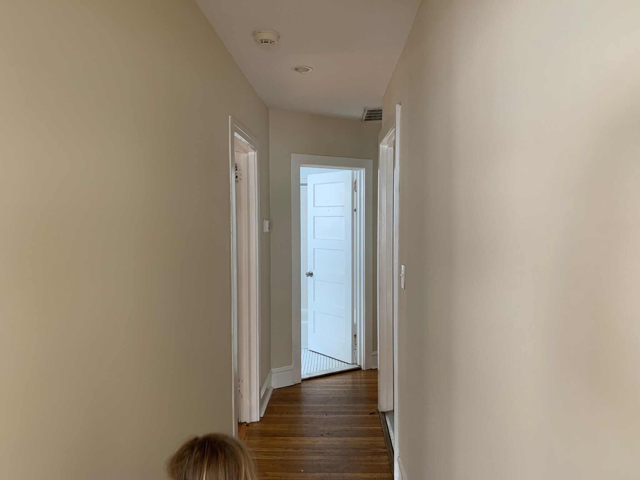 Building Photo - 39 Cricket Ave