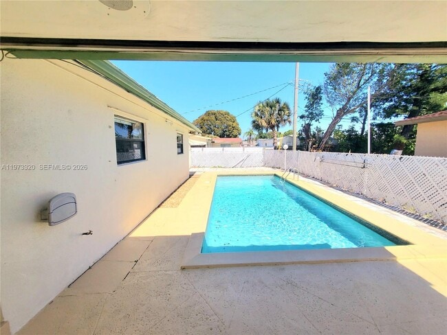 Building Photo - 7791 NW 39th St