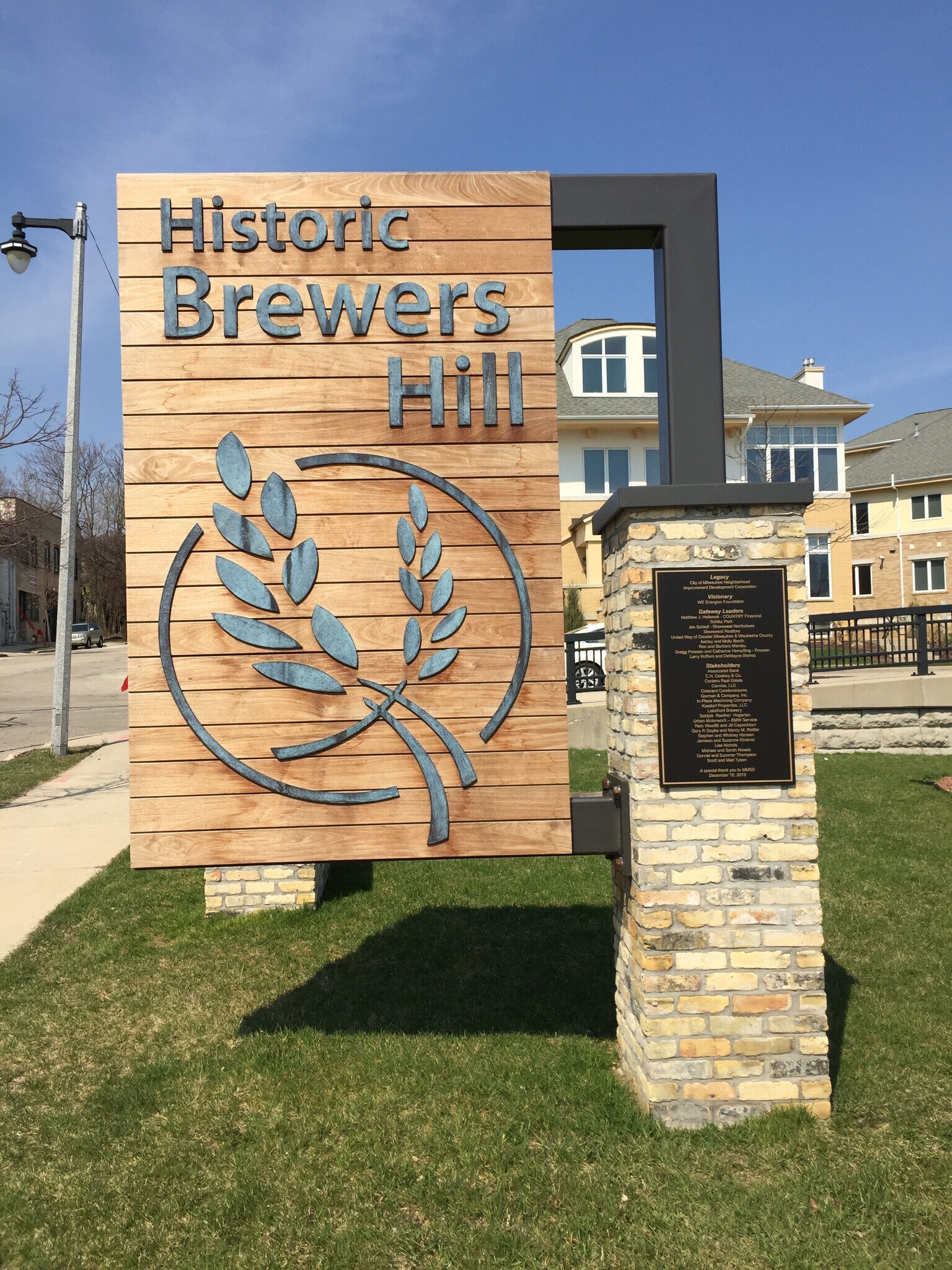 Building Photo - 1924 N Hubbard St