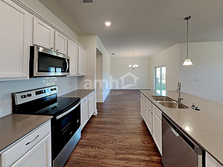 Building Photo - 105 Moultrie Crossing Ln