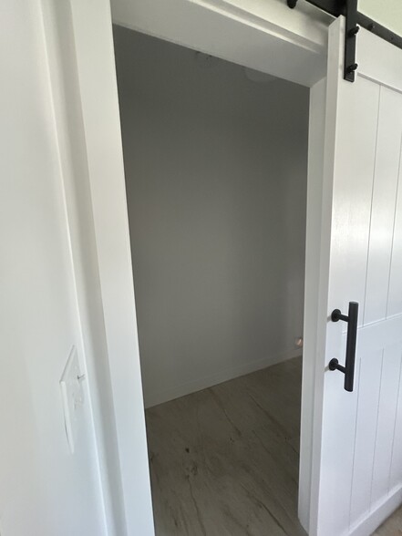 Washer and dryer hookups off the kitchen - 2141 Bradley Ave