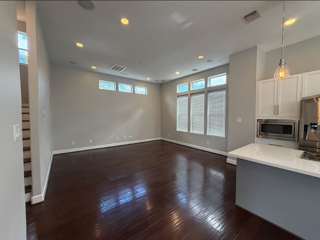 Building Photo - 2906 Baer St