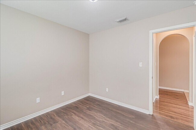 Building Photo - 2317 Tropical Wind Dr