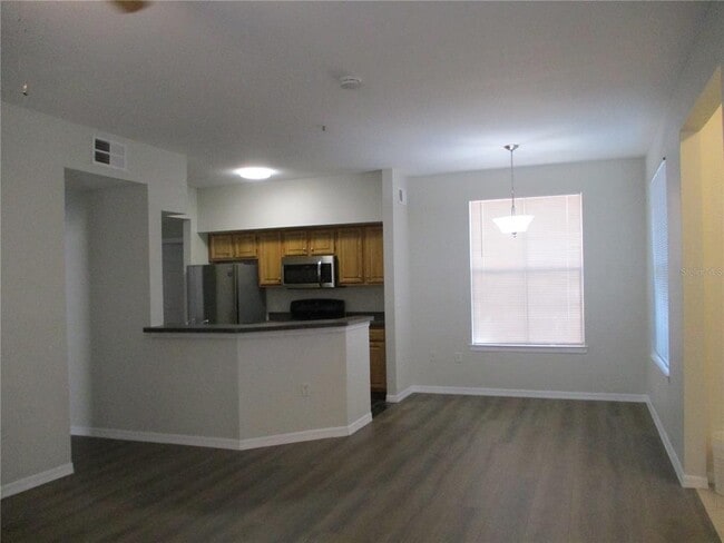 Building Photo - 6021 Westgate Dr