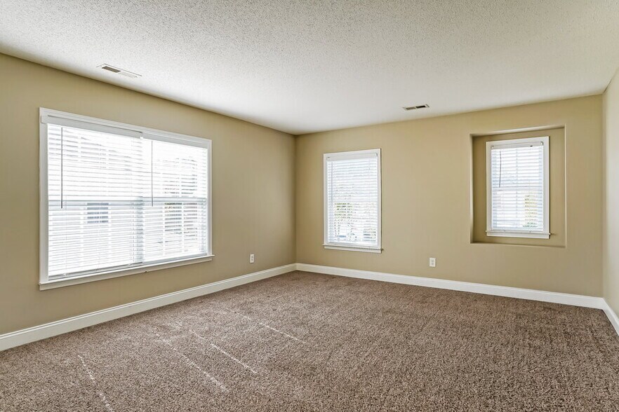 Building Photo - 124 Sleeper Car Ln