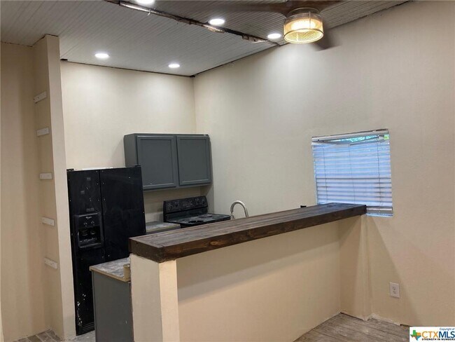 Building Photo - 1010 S 20th St