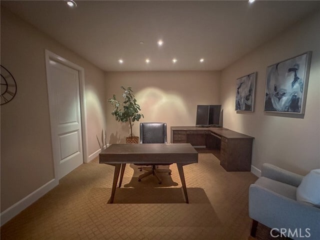 Building Photo - 5068 Scholarship